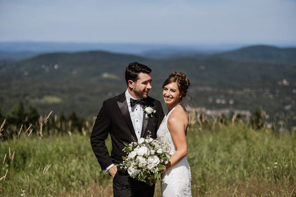 Client Feature: Rachel and Ryan's Mountaintop Wedding at Mount Snow, Vermont