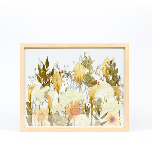 Natural Wood Bouquet Frame - 16x20 | Field Design with Glass Float Background