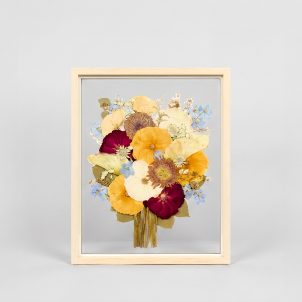 Natural Wood Bouquet Frame - 16x20 | Handheld Design with Glass Float Background