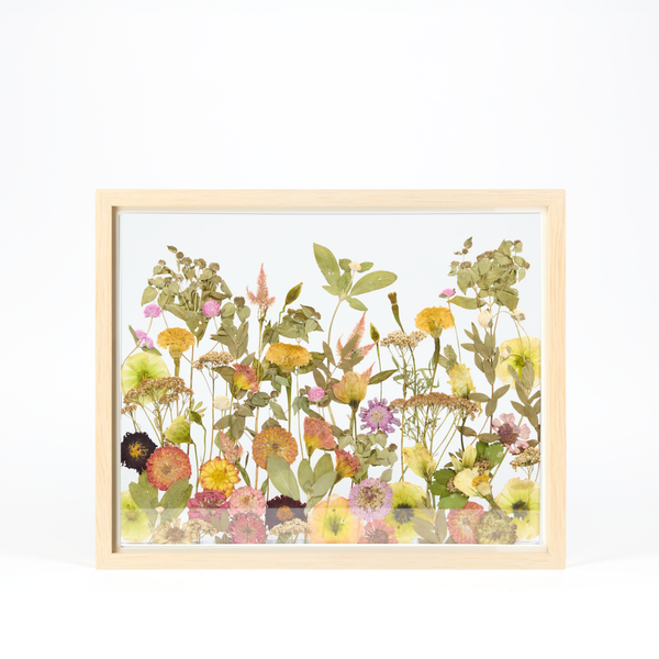 Natural Wood Bouquet Frame - 16x20 | Field Design with Glass Float Background