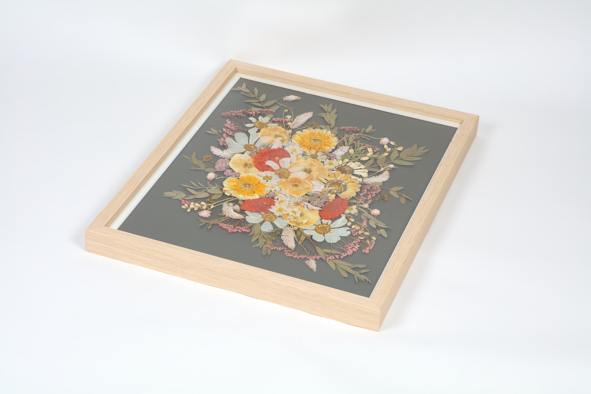 Natural Wood - 16x20 | Pressed Bouquet Frame