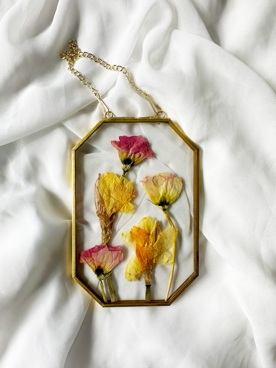 Hanging Float Pressed Flower Frame | Gold Octagon