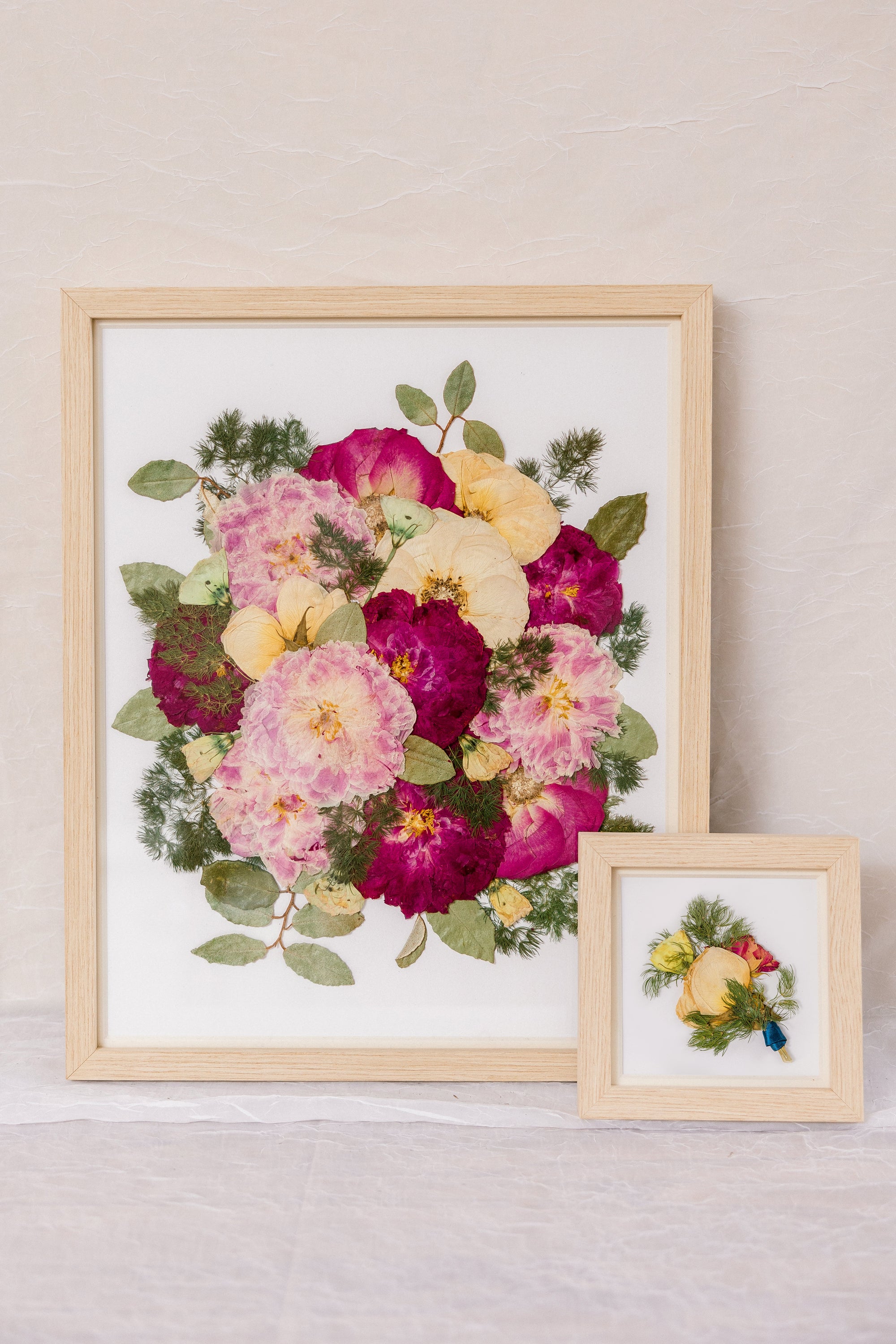 A 16x20 frame with a 6x6, mini frame makes up the Classic Bundle.